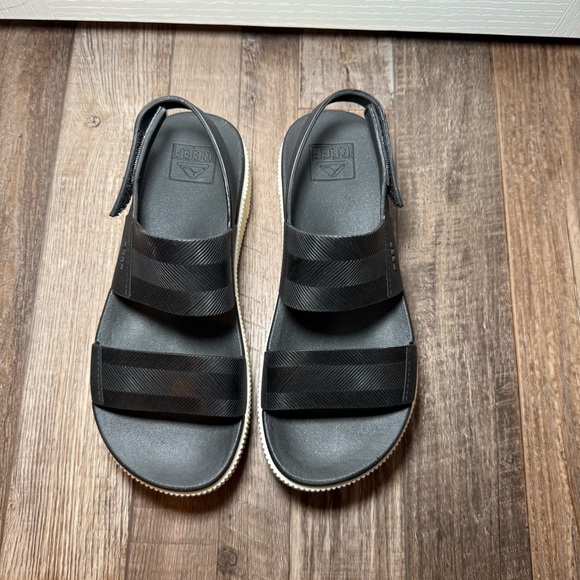 Women’s Reef Water Vista Higher Black Vintage Size 6 NWOT - Picture 13 of 13